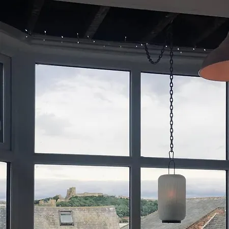 Castle View Apartment- 3rd Floor *