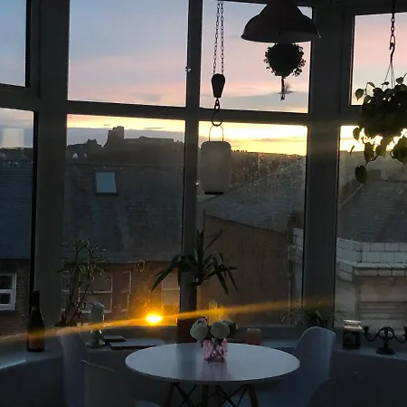 Castle View Apartment- 3rd Floor 斯卡伯勒